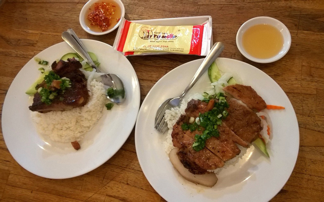 Cơm sườn nướng