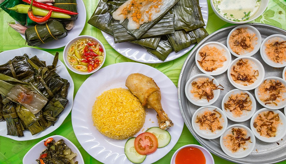 Combo 1: (1 miến xào hải sản + 1 miến xào gà)