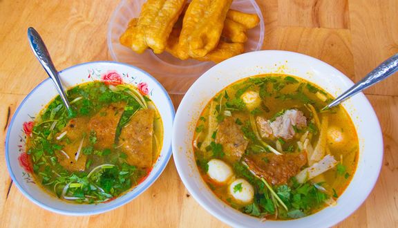 Bánh canh Chả hấp + chiên