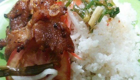 Cơm Tấm Đêm - Lũy Bán Bích