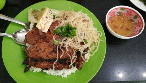 Cơm Tấm Cô Đại