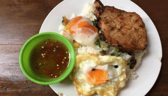 Cơm Tấm Chánh Hưng - Phạm Hùng