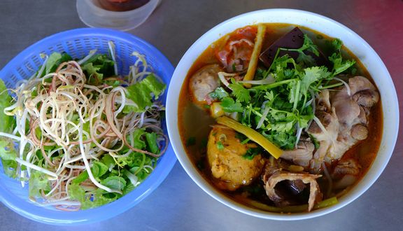 Bún tái