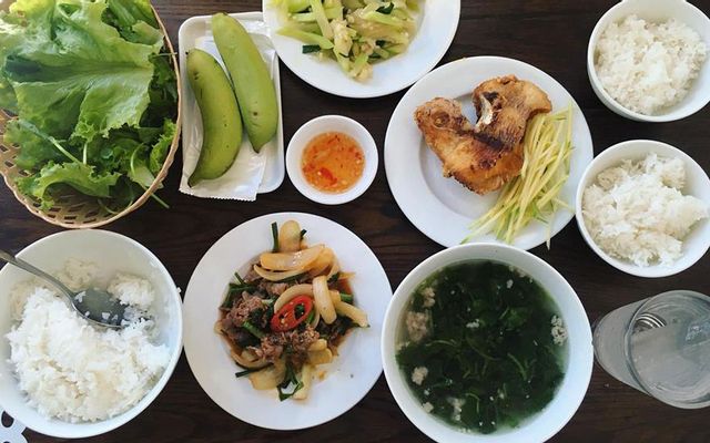 Cơm Niêu Chị Dậu