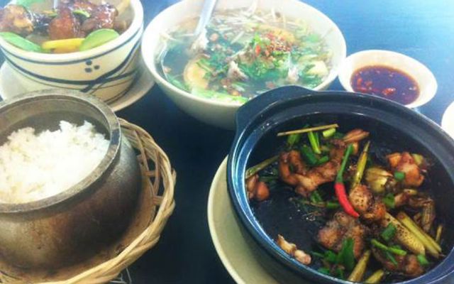 Cơm Niêu Ba Hiền - Hùng Vương Plaza