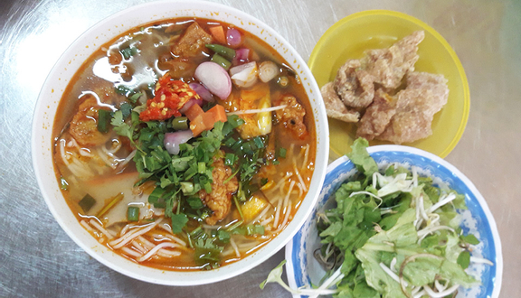 Bún riêu chả