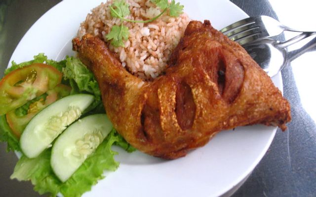 Cơm Gà Xôi Mỡ Út Tươi