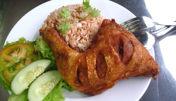 Cơm Gà Xối Mỡ Sang Ký