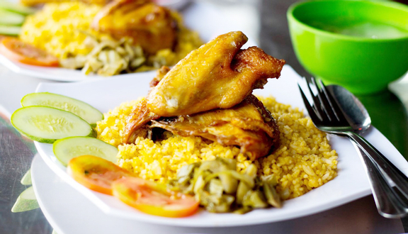 Cơm Gà Xối Mỡ Bình Dân 20k