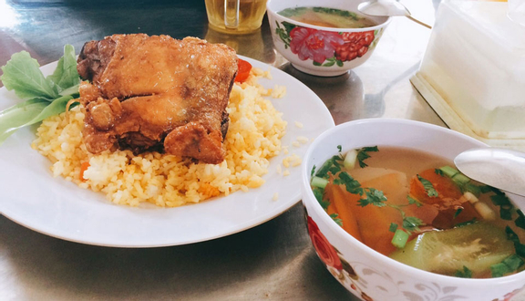 Cơm Gà Xối Mỡ Ba Ngon - Phan Xích Long
