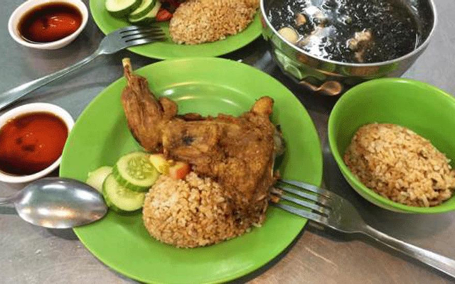Cơm Gà Phượng Hoàng