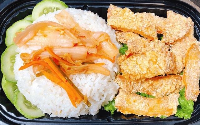 Cơm Gà Hồng Kông - Lò Siêu