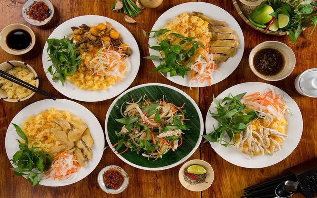 Cơm Gà Bà Ngân - Hội An