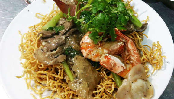 Cơm Chiên Đùi Gà & Mì Xào - Chung Cư Lạc Long Quân