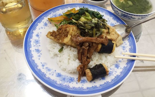 Chủ nhật: Bò kho + bánh mì