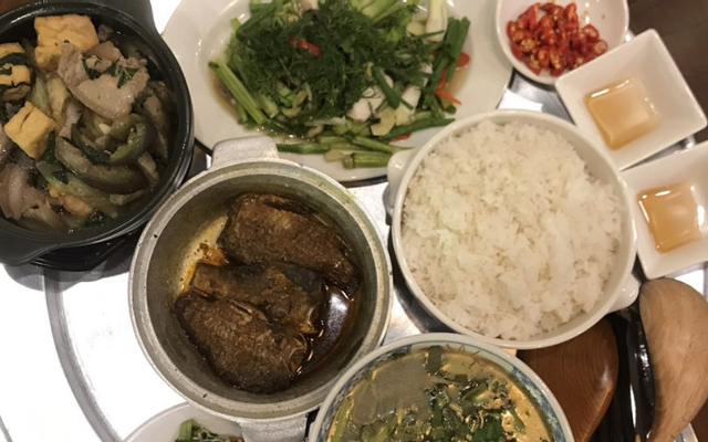 Cơm Bắc 82