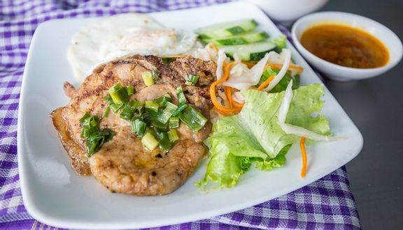Cơm Chả Giò