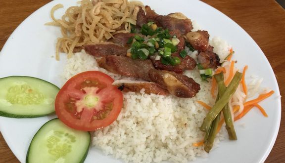 Cơm thêm lớn