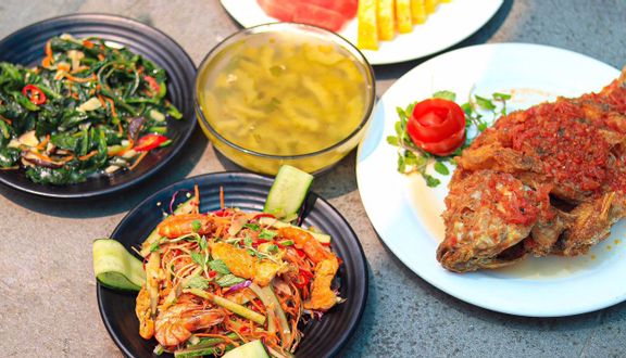 Cơm Sườn sốt chua ngọt