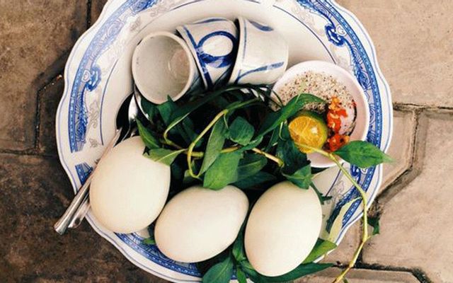 Cút lộn xào me