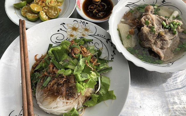 Cô Tư - Hủ Tiếu Nam Vang