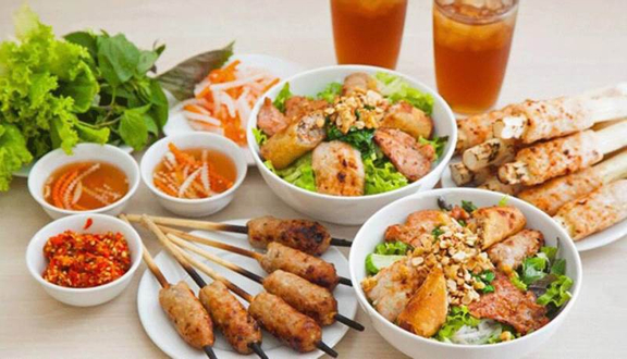 Cô Tín - Cơm Tấm & Bún Thịt Nướng