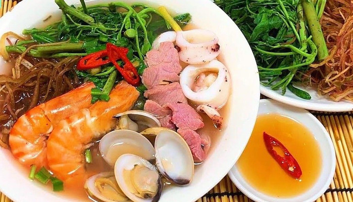 Nui Thập Cẩm
