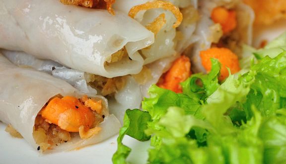 Cô Tám - Bánh Cuốn Nóng