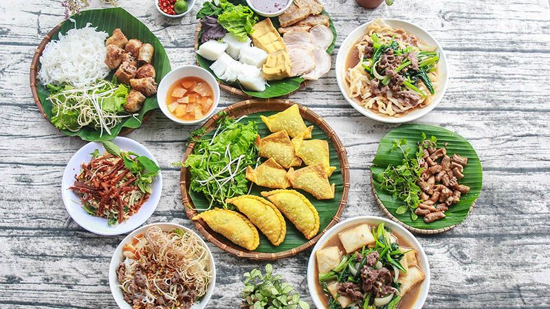 Combo: Bún đậu thập cẩm + Bún nem cua bể + Trà chanh + Nước chanh
