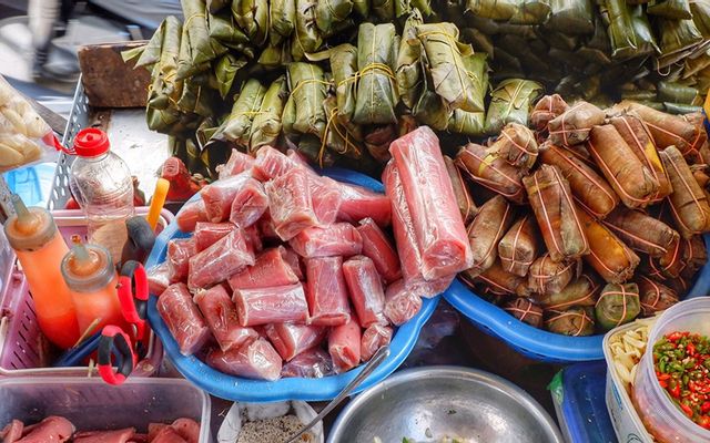 Cô Nguyệt - Nem & Chả Huế