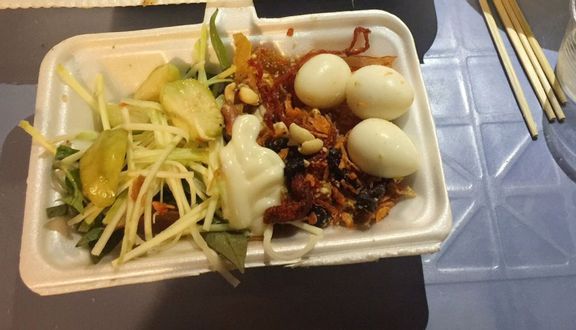 Cô Nga - Bánh Tráng Trộn