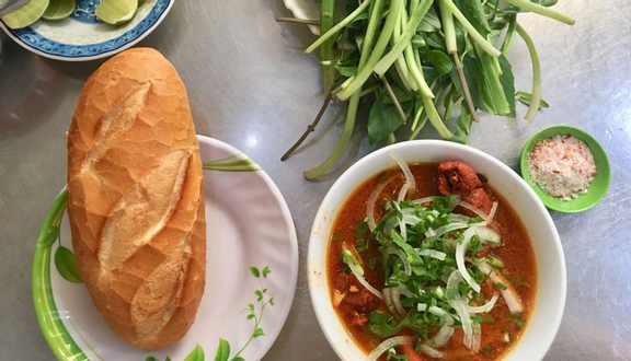 Cô Huệ - Bún Măng & Bò Kho