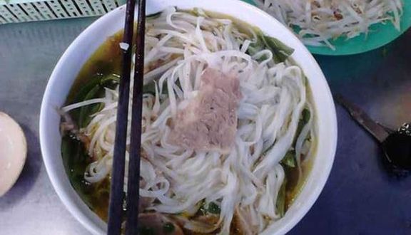 Cô Hồng Cây Bàng - Phở Bò & Bò Kho