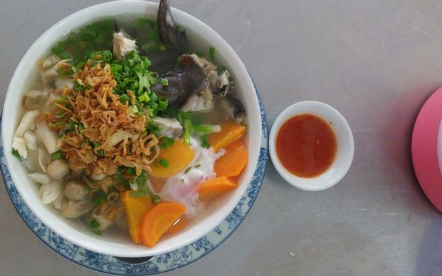Cô Hồng - Bánh Canh & Cháo Lòng