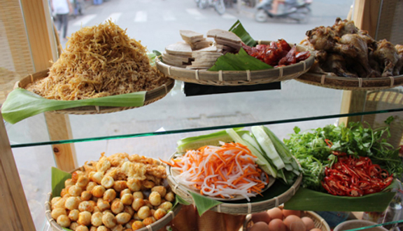 Cô Bình - Xôi Gà Nếp Bắc