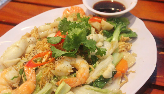 Cô Bảy - Ốc Lẩu, Mì Xào & Đồ Nướng