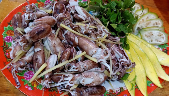 Rượu táo mèo lớn