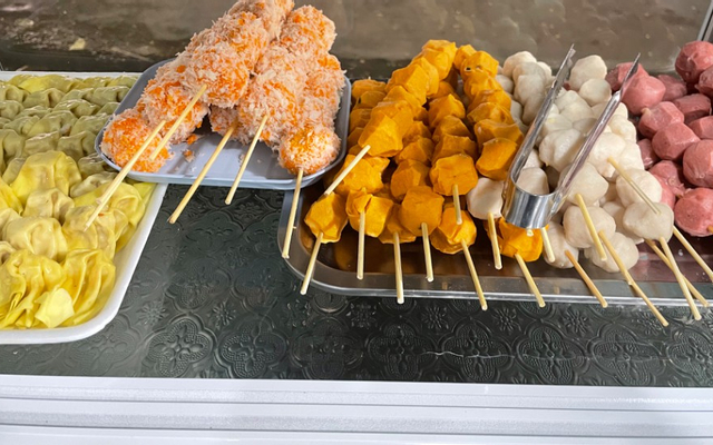 Cô Ba - Bánh Bèo