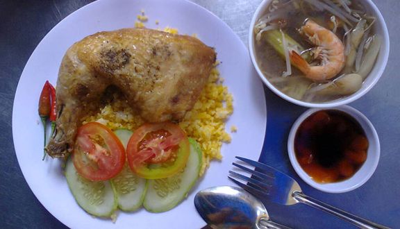 Chú Hùng - Cơm, Hủ Tiếu & Mì Xào