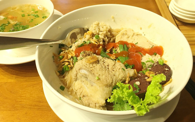 Hủ tiếu xí quách
