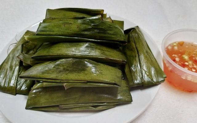 Chân Gà Rút Xương Ngâm Sả Tắc(hộp lớn)