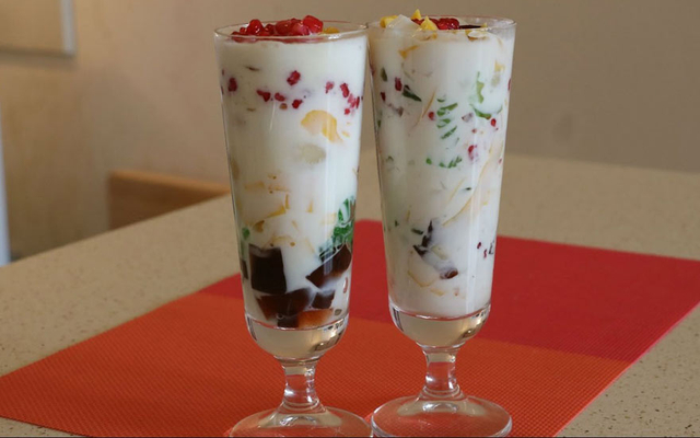 Chè củ năng nhãn nhục
