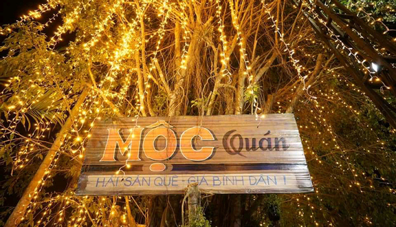Gỏi sứa bóp chuối chanh
