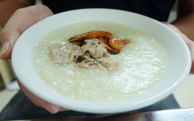 Cháo Trắng, Súp Cua & Bún Thịt Nướng