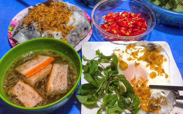 Thuý Hạnh - Bánh Cuốn Đêm