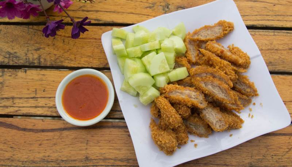 Nem chua rán lớn