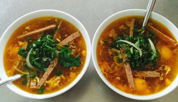 Súp cua + xương chả