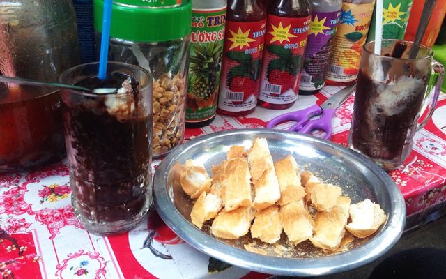 Bà Tám - Cacao Đá & Bánh Mì