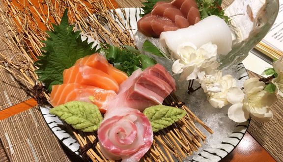 Cuộn Sushi Bảy Sắc Cầu Vồng
