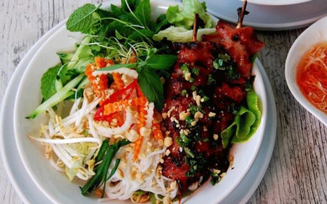 Bún Chả Giò